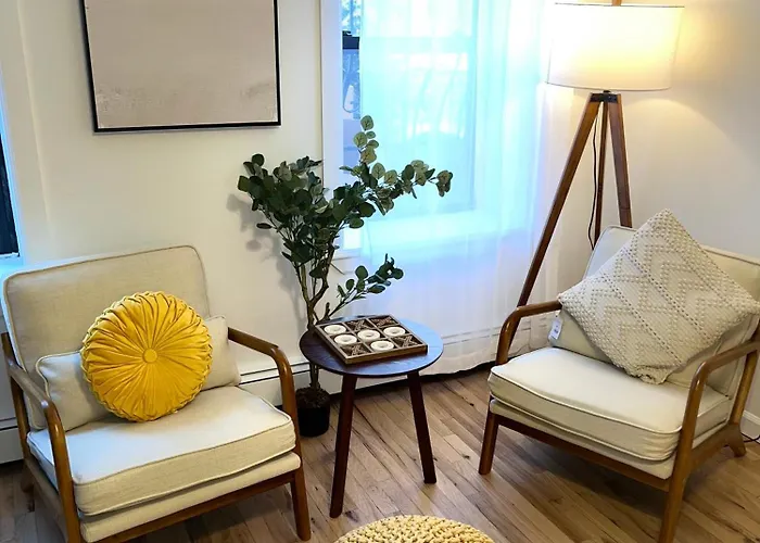 Luxury Boutique Home - 5 Beds 2 Baths 25 Minutes To Nyc
